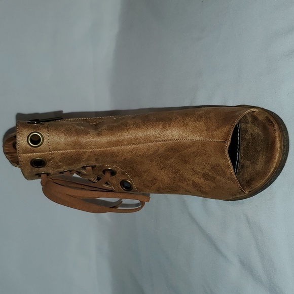 Vintage 93 Gina Peep Toe Ankle Boot - Picture 4 of 7